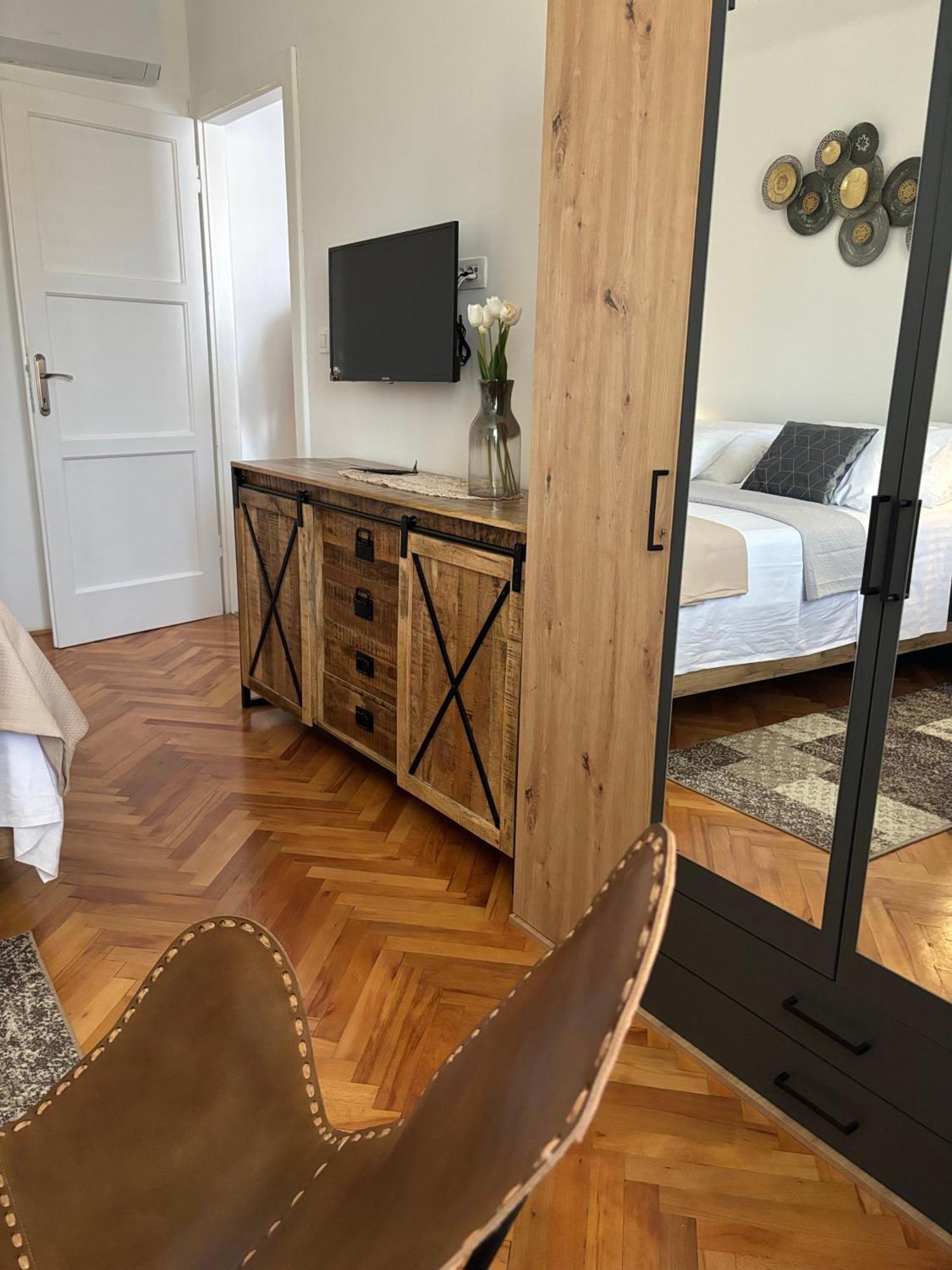 Centar 103 Apartment Sibenik Luaran gambar